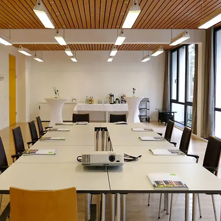 Bildungs- Und Tagungshaus Haus Neuland 3* בילפלד