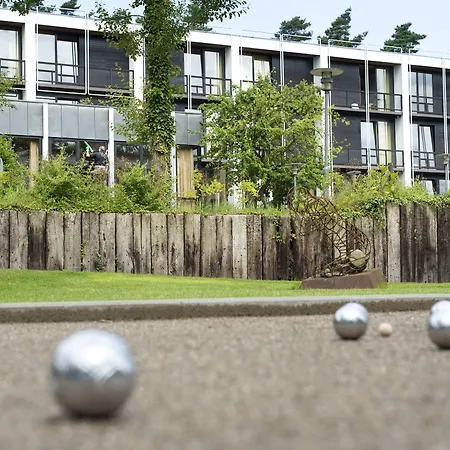 מלון Bildungs- Und Tagungshaus Haus Neuland 3*