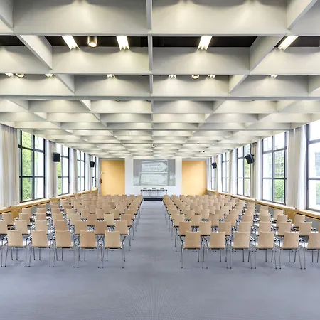 Bildungs- Und Tagungshaus Haus Neuland בילפלד