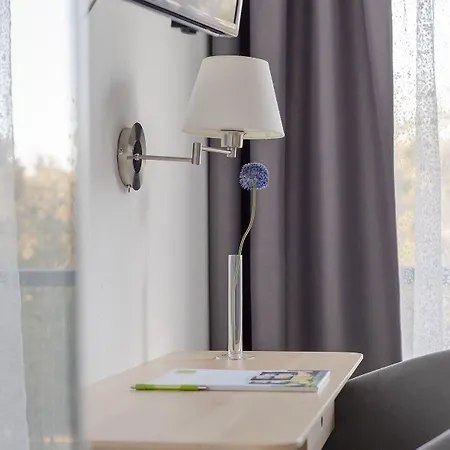 Bildungs- Und Tagungshaus Haus Neuland מלון