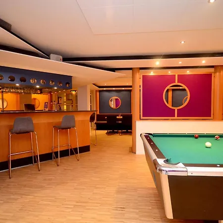 Bildungs- Und Tagungshaus Haus Neuland Szálloda 3*