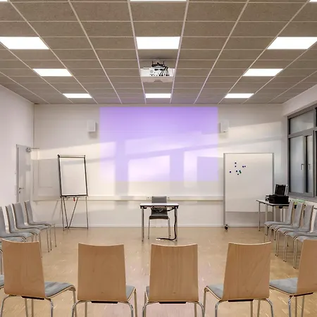 Bildungs- Und Tagungshaus Haus Neuland 호텔