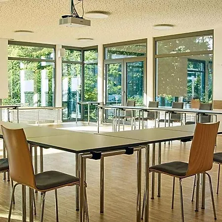Bildungs- Und Tagungshaus Haus Neuland