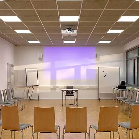 Bildungs- Und Tagungshaus Haus Neuland