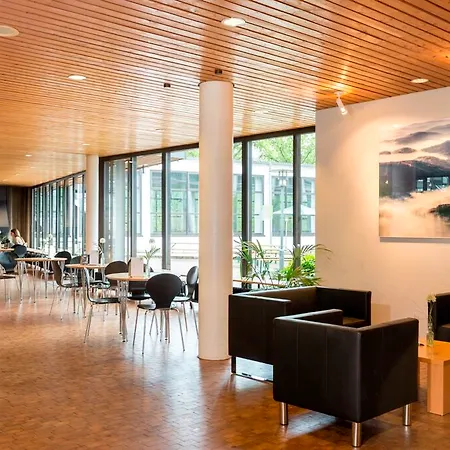 فندق Bildungs- Und Tagungshaus Haus Neuland 3*