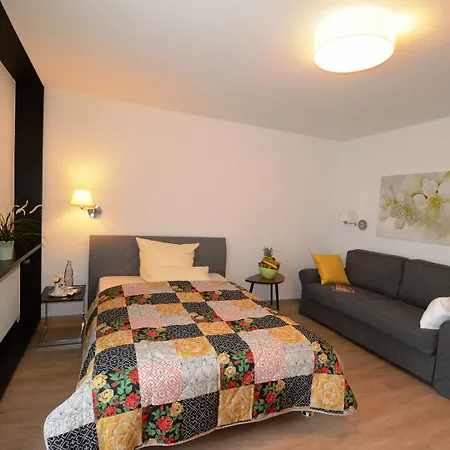 Haus Neuland Hotel 3*